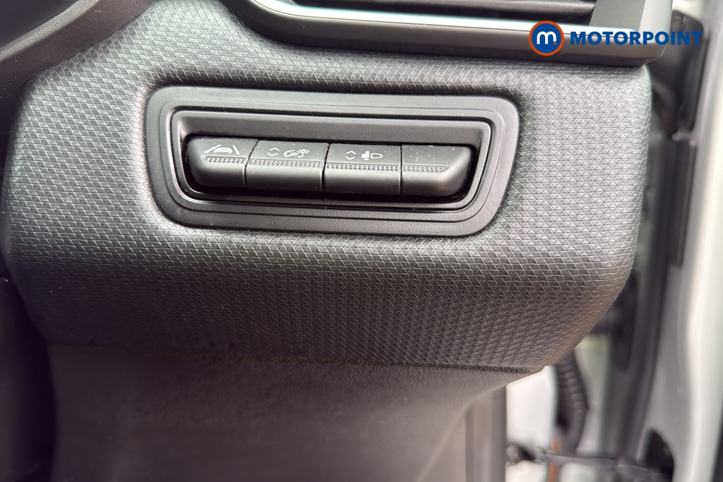 Renault Clio Evolution Manual Petrol Hatchback - Stock Number (1685819) - 11th supplementary image