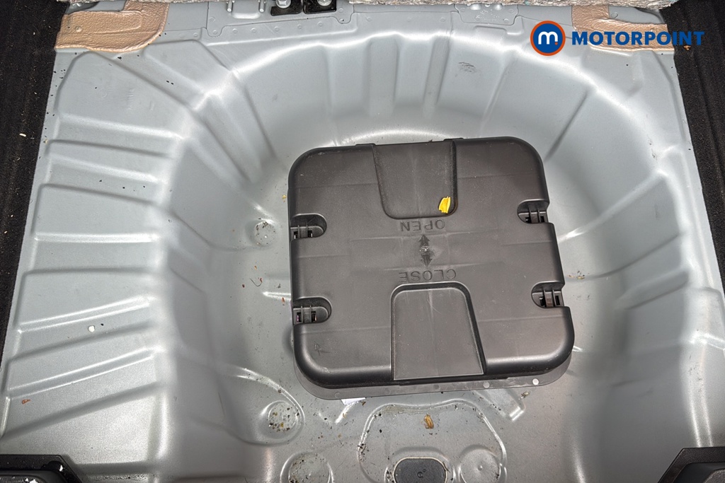 Renault Clio Evolution Manual Petrol Hatchback - Stock Number (1685819) - 33rd supplementary image