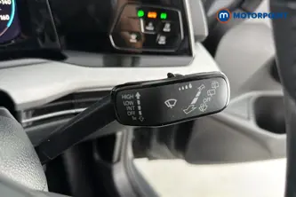 Volkswagen Golf Life Automatic Diesel Hatchback - Stock Number (1685851) - 6th supplementary image
