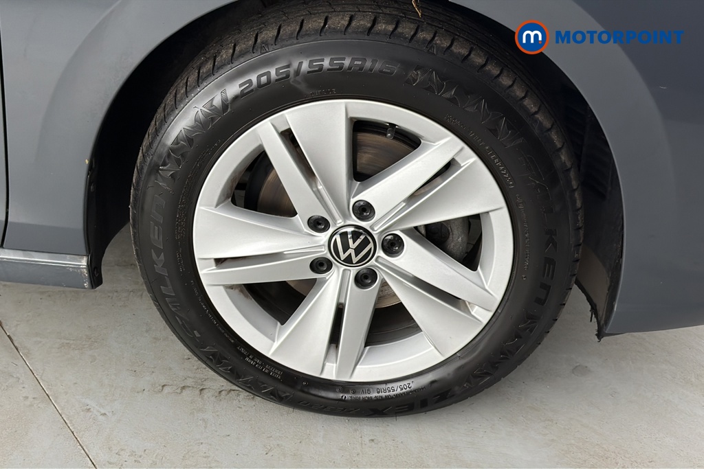 Volkswagen Golf Life Automatic Diesel Hatchback - Stock Number (1685851) - 47th supplementary image
