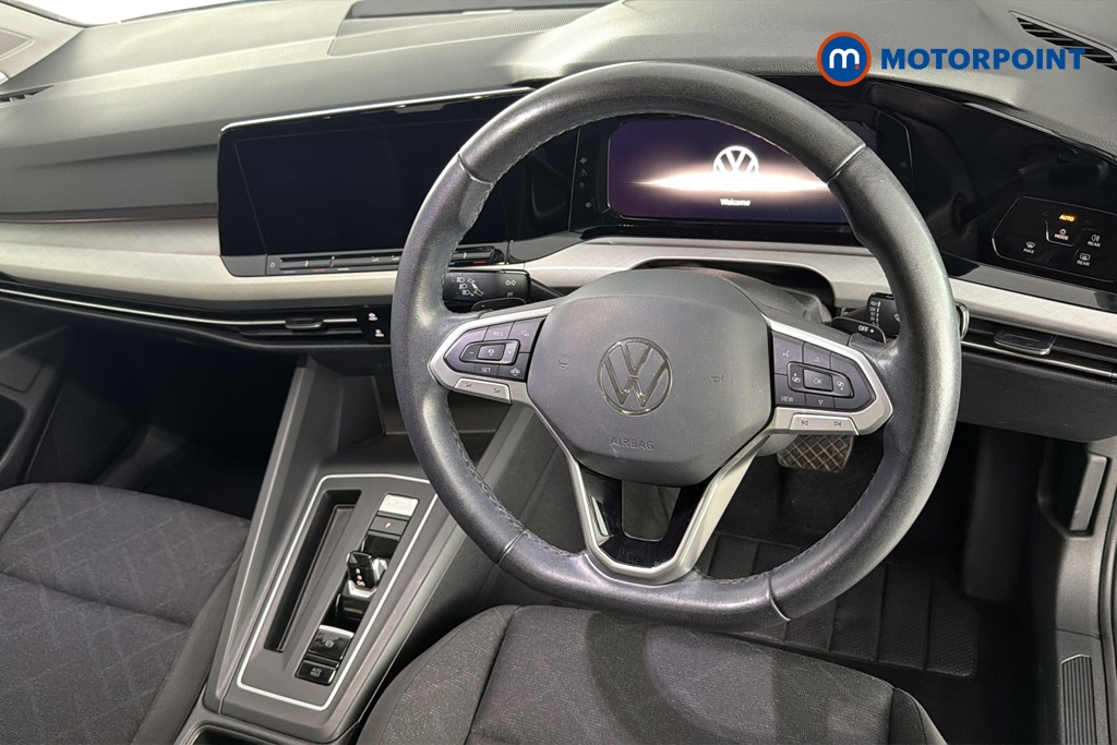 Volkswagen Golf Life Automatic Diesel Hatchback - Stock Number (1685851) - 1st supplementary image