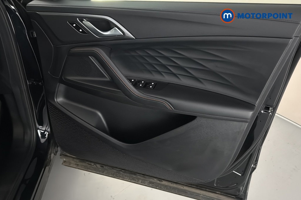 Mg Motor Uk HS Trophy Automatic Petrol-Electric Hybrid SUV - Stock Number (1686246) - 18th supplementary image