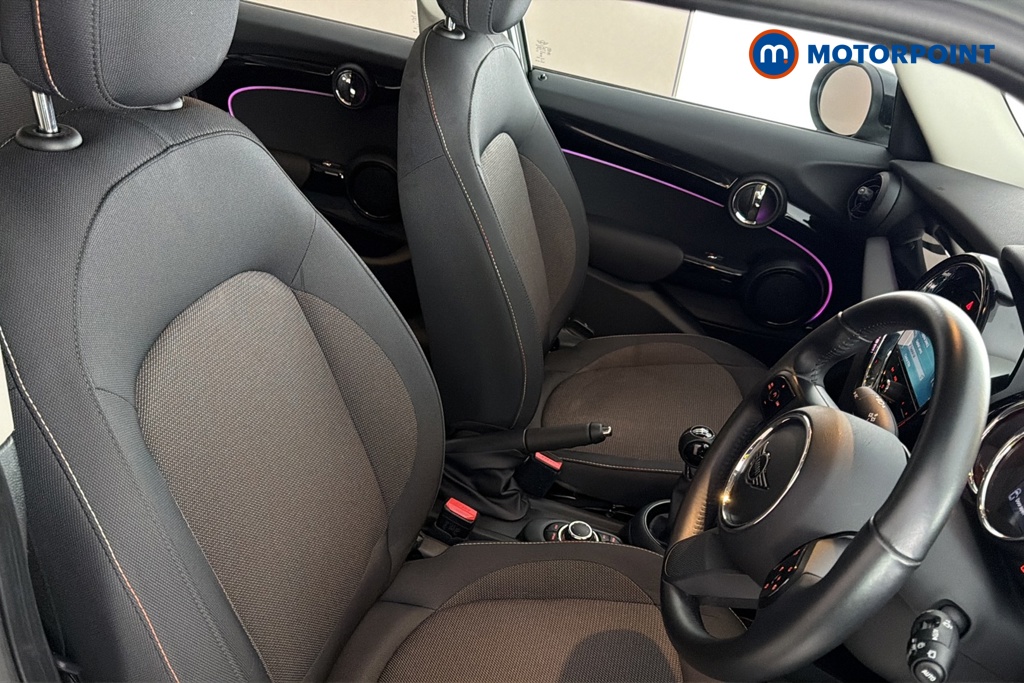 Mini Hatchback Cooper Classic Manual Petrol Hatchback - Stock Number (1686337) - 22nd supplementary image