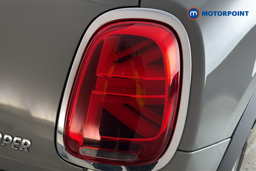 Mini Hatchback Cooper Classic Manual Petrol Hatchback - Stock Number (1686337) - 36th supplementary image