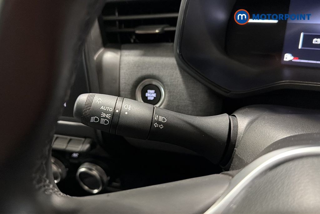 Renault Clio Evolution Manual Petrol Hatchback - Stock Number (1670186) - 5th supplementary image