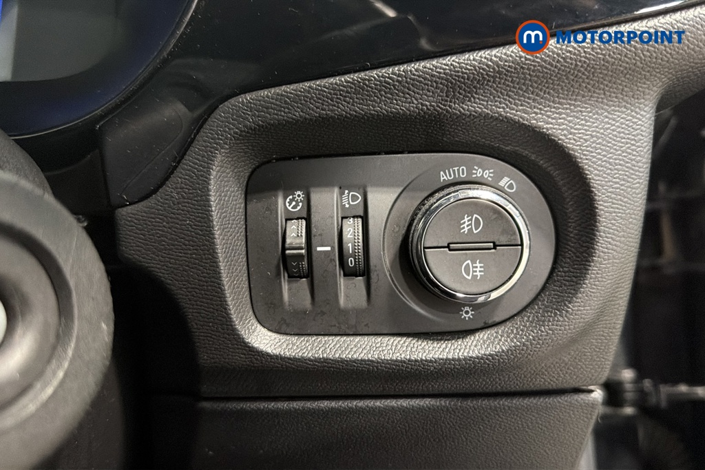 Vauxhall Corsa GS Manual Petrol Hatchback - Stock Number (1670623) - 11th supplementary image