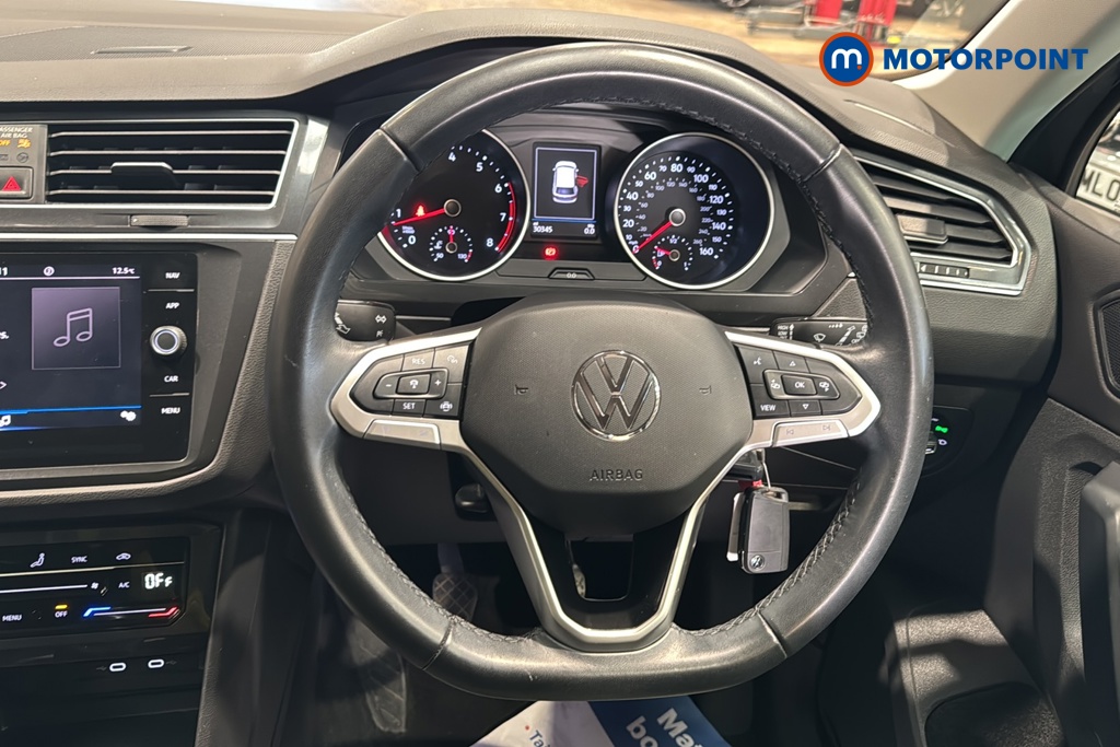 Volkswagen Tiguan Life Manual Petrol SUV - Stock Number (1672096) - 2nd supplementary image