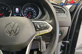 Volkswagen Tiguan Life Manual Petrol SUV - Stock Number (1672096) - 3rd supplementary image