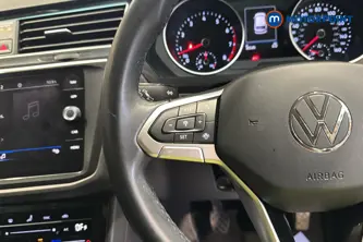 Volkswagen Tiguan Life Manual Petrol SUV - Stock Number (1672096) - 4th supplementary image