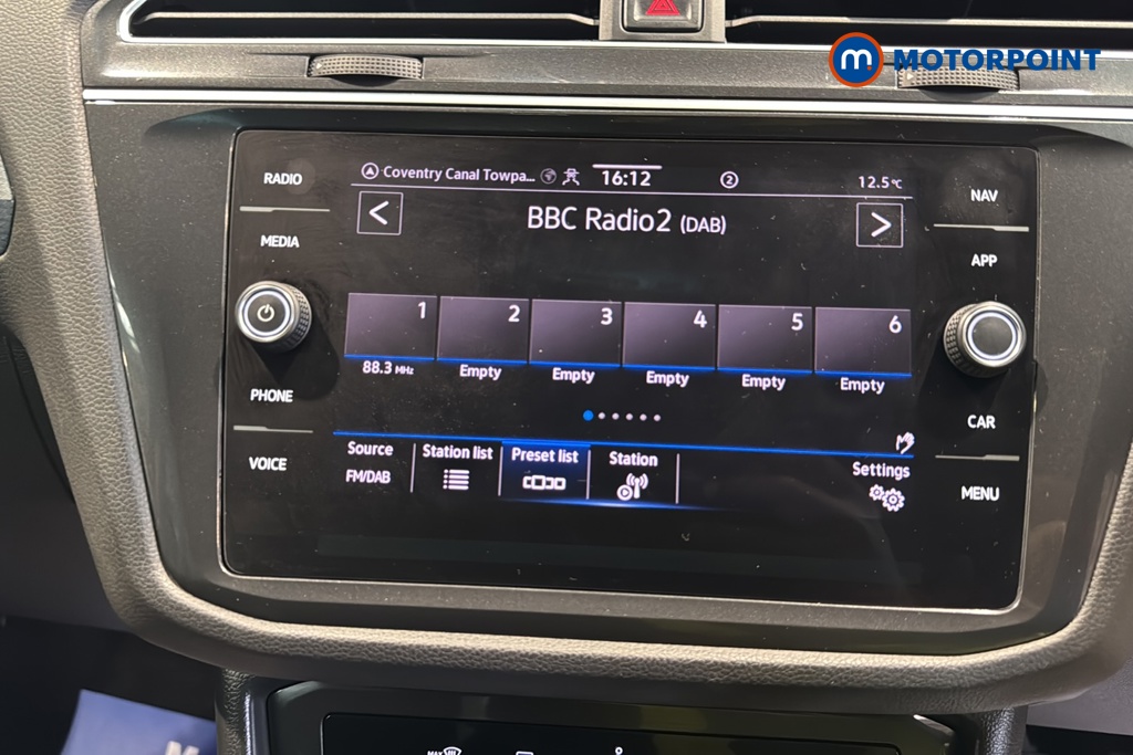 Volkswagen Tiguan Life Manual Petrol SUV - Stock Number (1672096) - 8th supplementary image
