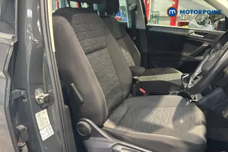 Volkswagen Tiguan Life Manual Petrol SUV - Stock Number (1672096) - 22nd supplementary image