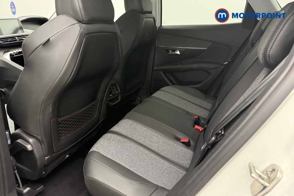 Peugeot 3008 Allure Manual Petrol SUV - Stock Number (1673167) - 6th supplementary image