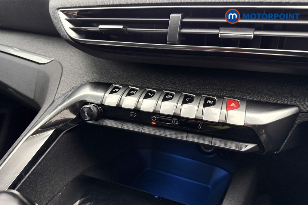 Peugeot 3008 Allure Manual Petrol SUV - Stock Number (1673167) - 16th supplementary image