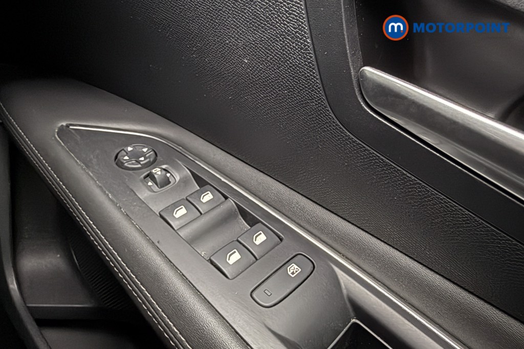 Peugeot 3008 Allure Manual Petrol SUV - Stock Number (1673167) - 18th supplementary image
