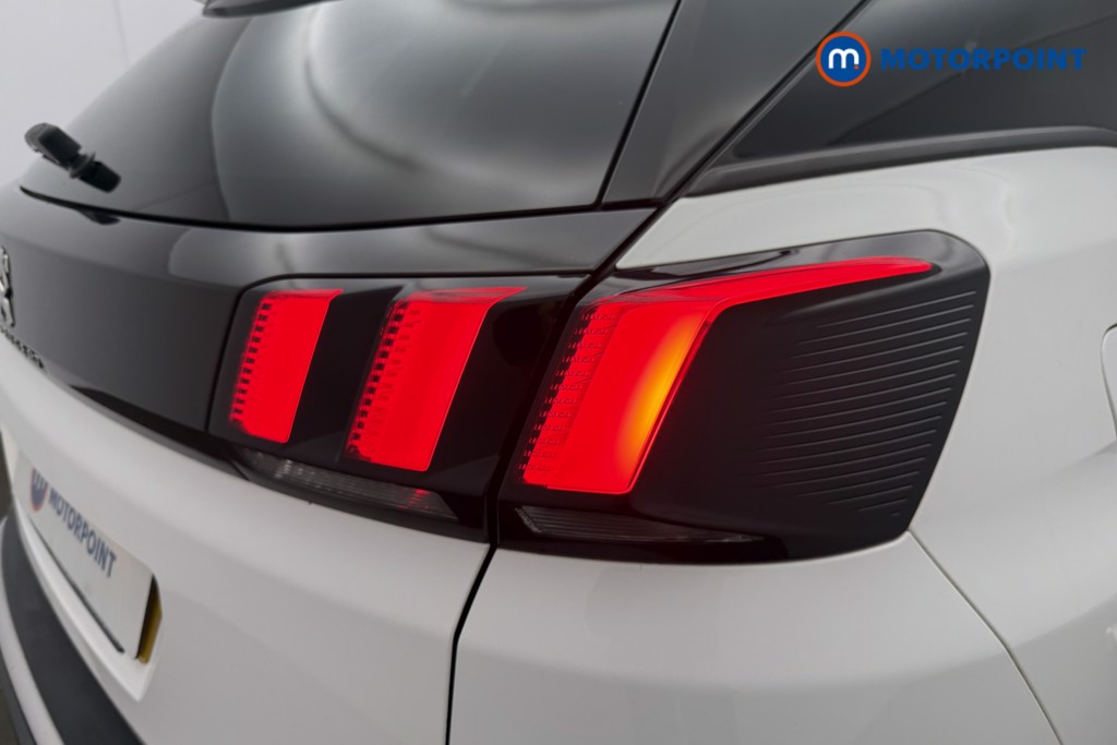 Peugeot 3008 Allure Manual Petrol SUV - Stock Number (1673167) - 19th supplementary image