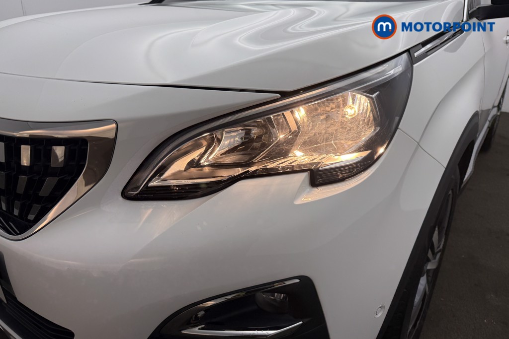 Peugeot 3008 Allure Manual Petrol SUV - Stock Number (1673167) - 22nd supplementary image