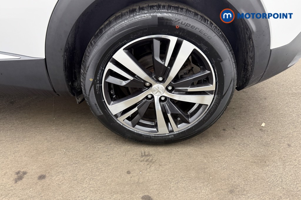 Peugeot 3008 Allure Manual Petrol SUV - Stock Number (1673167) - 25th supplementary image