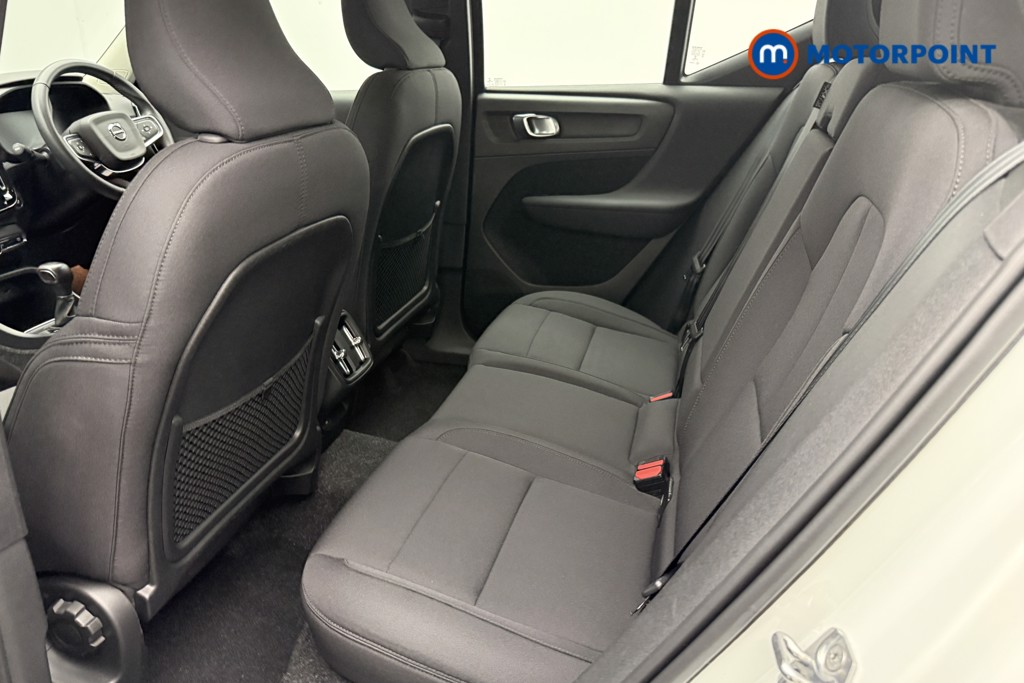 Volvo Xc40 Momentum Manual Petrol SUV - Stock Number (1674497) - 5th supplementary image