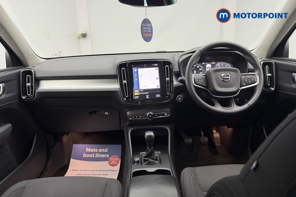 Volvo Xc40 Momentum Manual Petrol SUV - Stock Number (1674497) - 1st supplementary image