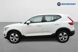 Volvo Xc40 Momentum Manual Petrol SUV - Stock Number (1674497) - Passenger side
