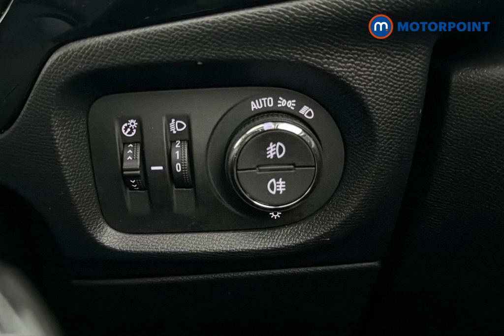 Vauxhall Corsa GS Manual Petrol Hatchback - Stock Number (1674595) - 11th supplementary image