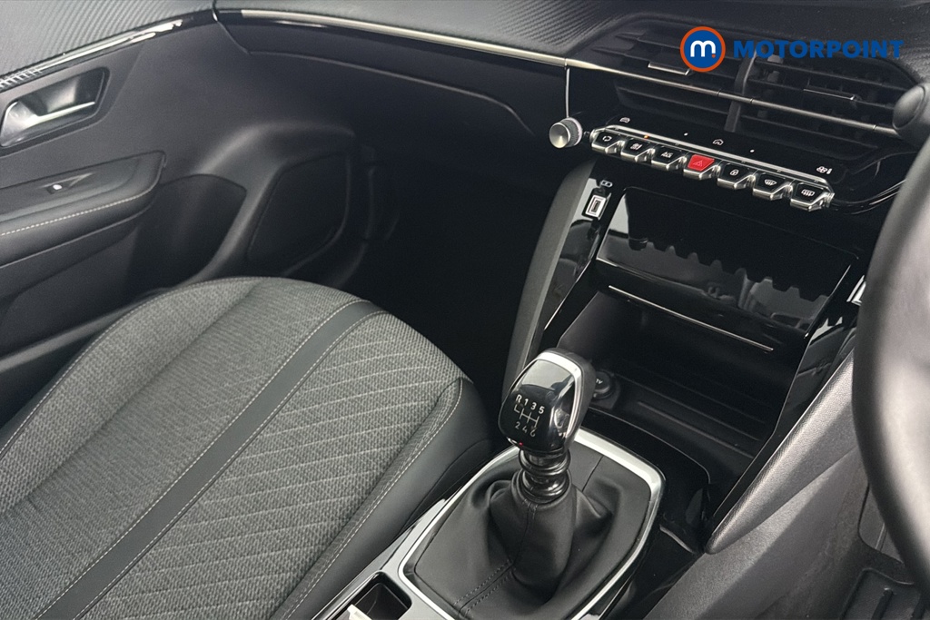 Peugeot 208 Allure Manual Petrol Hatchback - Stock Number (1677020) - 15th supplementary image