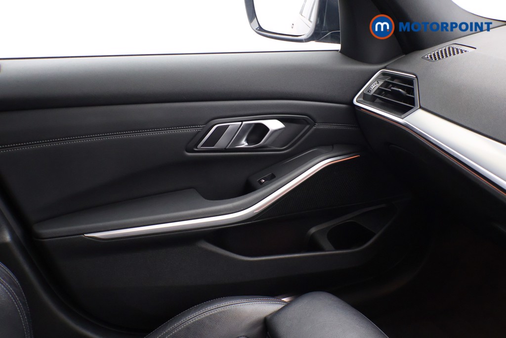 BMW 3 Series M Sport Automatic Petrol Saloon - Stock Number (1677167) - 11th supplementary image