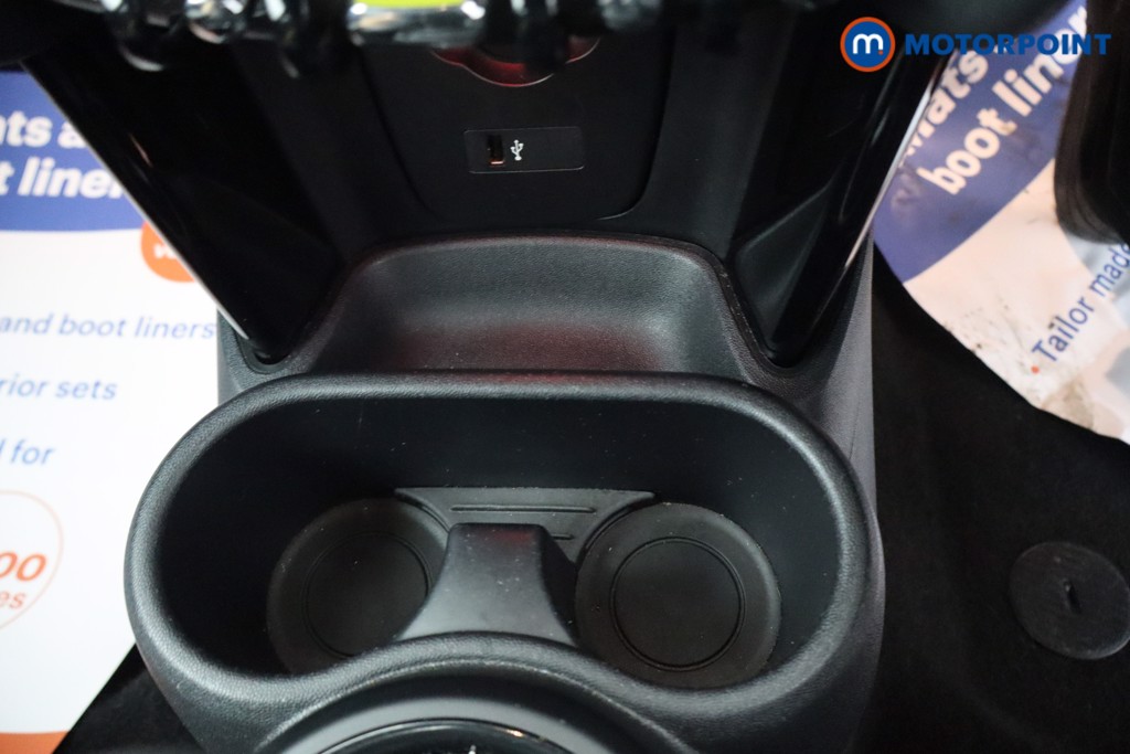 Mini Hatchback Cooper S Level 2 Automatic Electric Hatchback - Stock Number (1677348) - 11th supplementary image