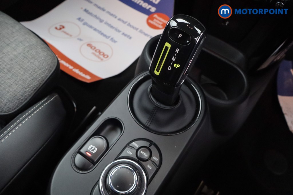 Mini Hatchback Cooper S Level 2 Automatic Electric Hatchback - Stock Number (1677348) - 12th supplementary image