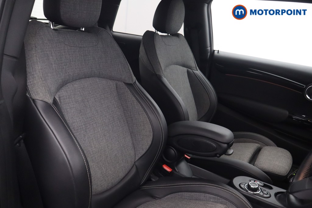 Mini Hatchback Cooper S Level 2 Automatic Electric Hatchback - Stock Number (1677348) - 28th supplementary image