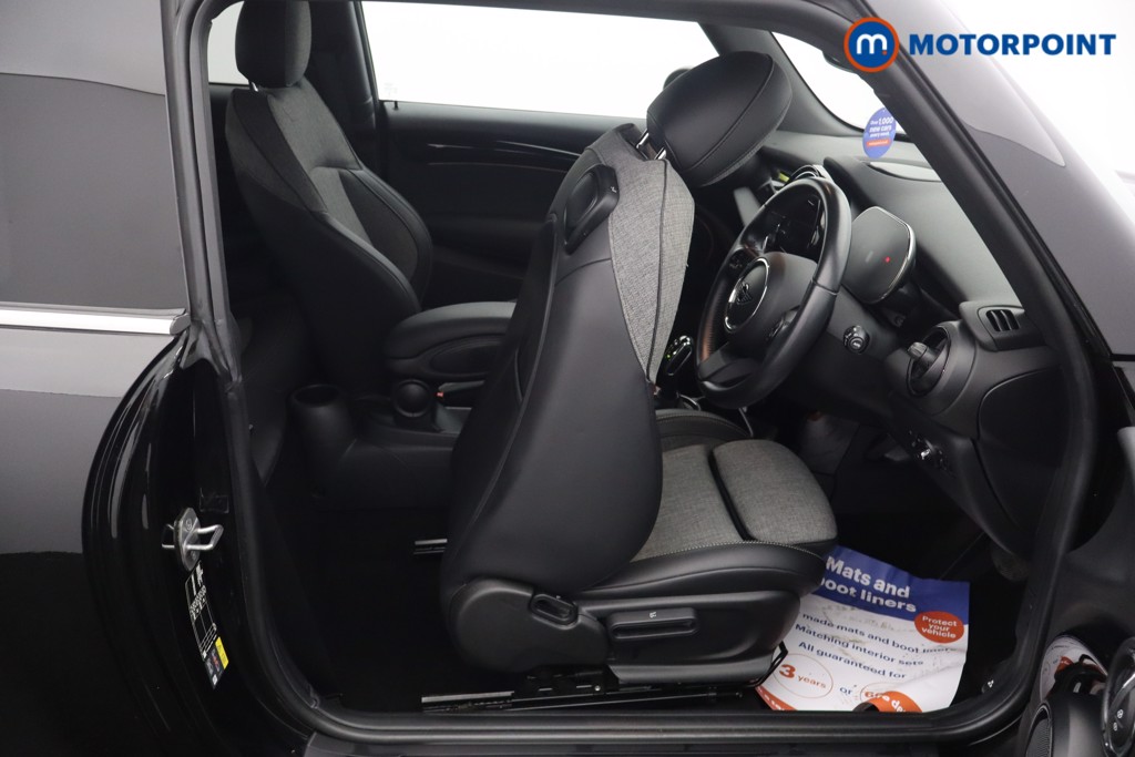 Mini Hatchback Cooper S Level 2 Automatic Electric Hatchback - Stock Number (1677348) - 29th supplementary image