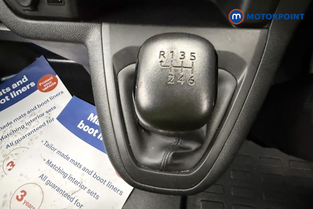 Vauxhall Vivaro Prime Manual Diesel Panel Van - Stock Number (1677816) - 9th supplementary image