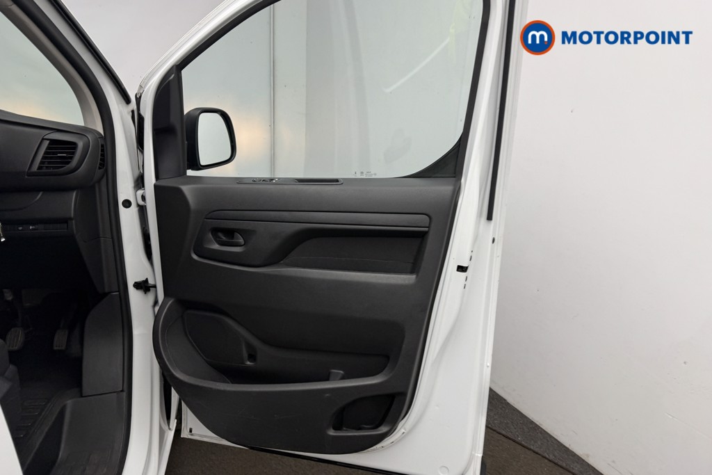 Vauxhall Vivaro Prime Manual Diesel Panel Van - Stock Number (1677816) - 11th supplementary image