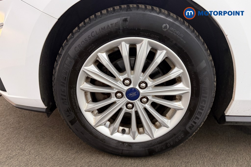 Ford Focus Titanium Manual Petrol Hatchback - Stock Number (1678494) - 31st supplementary image