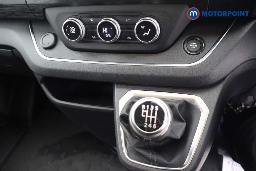Renault Trafic Extra Sport Manual Diesel Panel Van - Stock Number (1679146) - 9th supplementary image