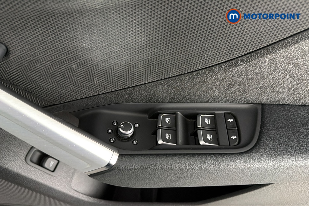 Audi Q2 S Line Automatic Petrol SUV - Stock Number (1679751) - 19th supplementary image