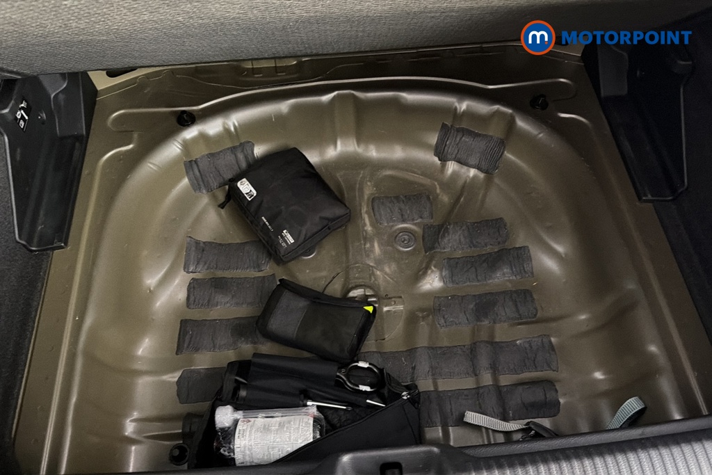 Audi Q2 S Line Automatic Petrol SUV - Stock Number (1679751) - 33rd supplementary image