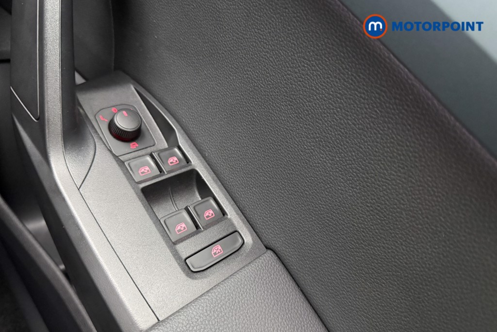 Seat Arona Xperience Lux Manual Petrol SUV - Stock Number (1680736) - 16th supplementary image