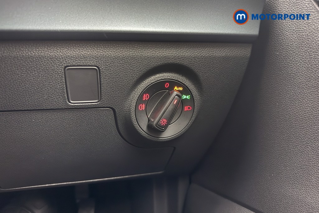 Seat Arona Xperience Lux Manual Petrol SUV - Stock Number (1680736) - 17th supplementary image