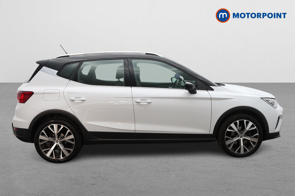Seat Arona Xperience Lux Manual Petrol SUV - Stock Number (1680736) - Drivers side