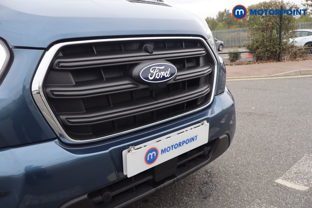 Ford Transit Limited Automatic Diesel Medium Roof Van - Stock Number (1680984) - 42nd supplementary image