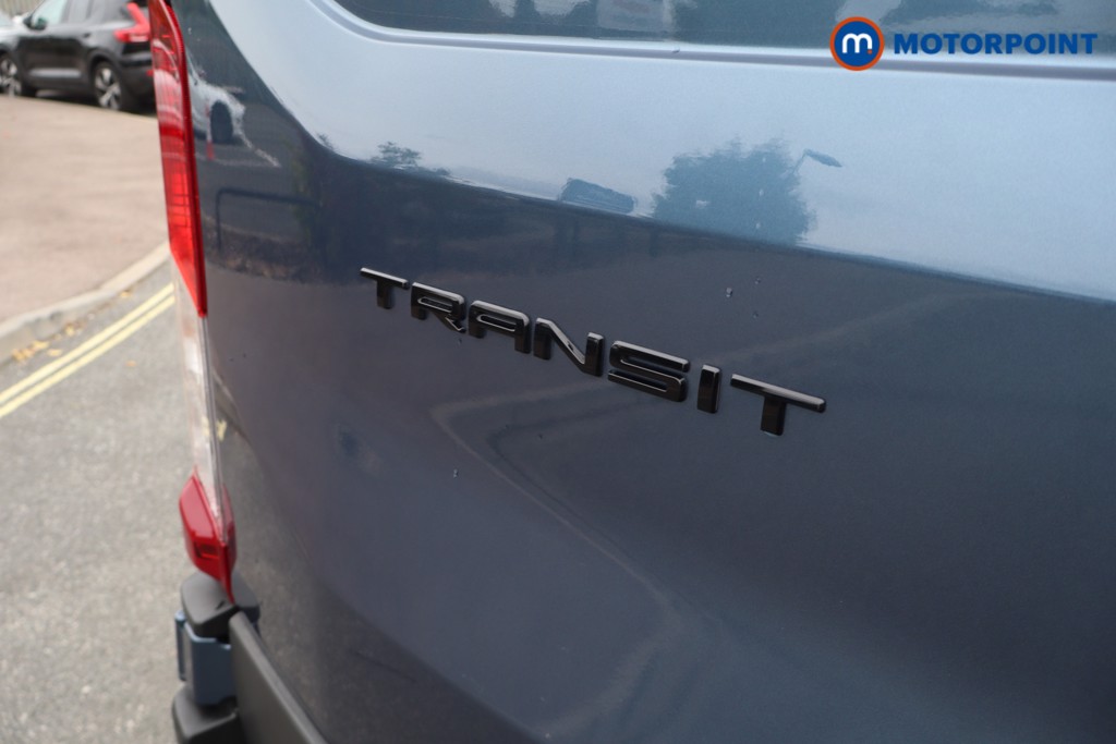 Ford Transit Limited Automatic Diesel Medium Roof Van - Stock Number (1680984) - 50th supplementary image