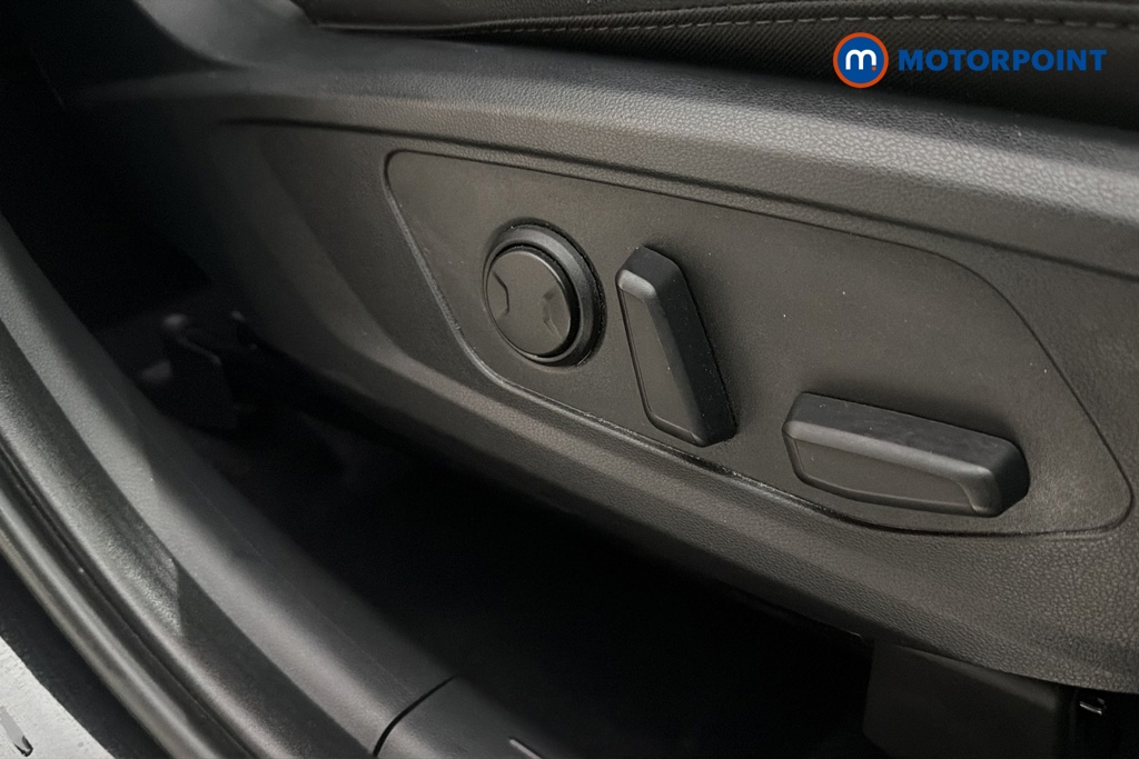 Hyundai Tucson Ultimate Manual Petrol SUV - Stock Number (1681219) - 23rd supplementary image
