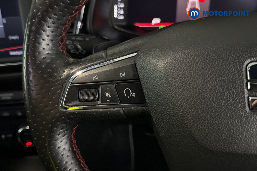 Seat Leon Fr Black Edition Automatic Petrol Hatchback - Stock Number (1681337) - 4th supplementary image