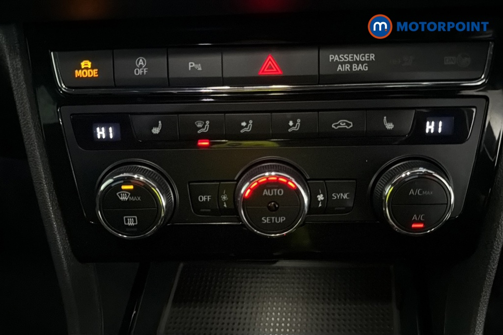 Seat Leon Fr Black Edition Automatic Petrol Hatchback - Stock Number (1681337) - 12th supplementary image