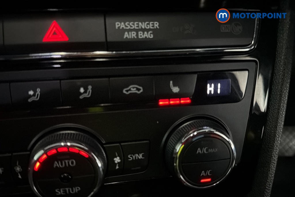 Seat Leon Fr Black Edition Automatic Petrol Hatchback - Stock Number (1681337) - 14th supplementary image
