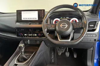 Nissan Qashqai Tekna Manual Petrol SUV - Stock Number (1681542) - 2nd supplementary image