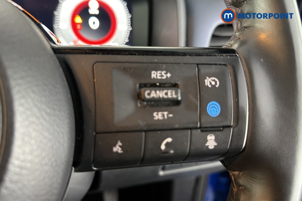 Nissan Qashqai Tekna Manual Petrol SUV - Stock Number (1681542) - 3rd supplementary image