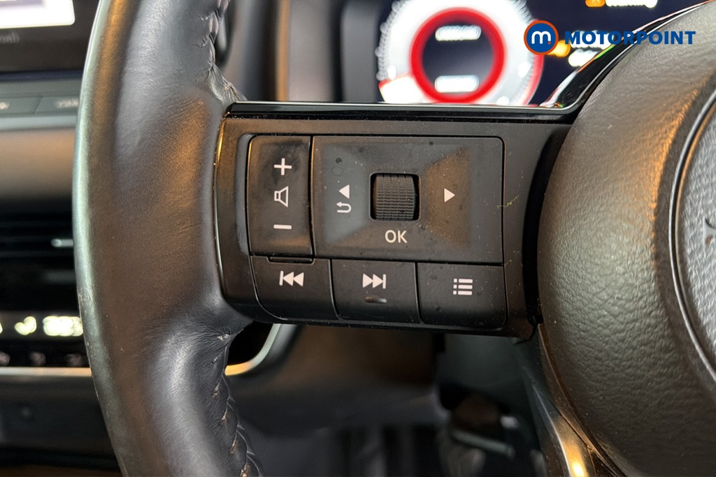 Nissan Qashqai Tekna Manual Petrol SUV - Stock Number (1681542) - 4th supplementary image