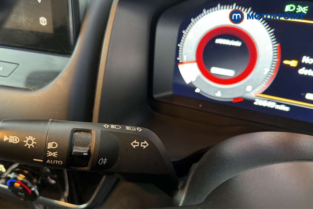 Nissan Qashqai Tekna Manual Petrol SUV - Stock Number (1681542) - 5th supplementary image